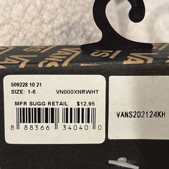 VANS UNISEX CLASSIC THREE PACK WHITE KICK IT NO SHOW SOCKS NWT - Picture 3 of 3